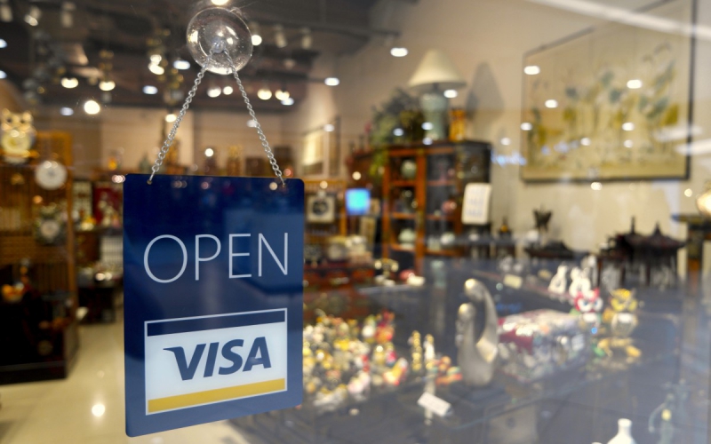 boutique-CLANS-min_open_sign_visa_sign_open_store_sign_visa_credit_card_business-810443